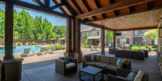 Hall Creek at Arlington Apartment Gallery 15