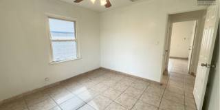 2517 East Culver Street Gallery 20