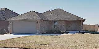Spacious 4 Bedroom 2 Bath Home in Deer Creek Schools! Gallery 1
