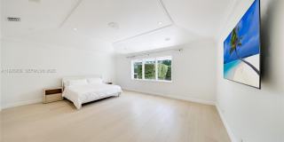 55 La Gorce Cir Gallery 21