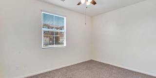 MOVE IN READY!! 3 BEDROOM 2 BATH HOME Gallery 6