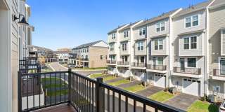 596 WATERMANS DR Gallery 22