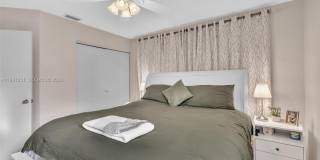 1718 NW 97th Ave Gallery 25