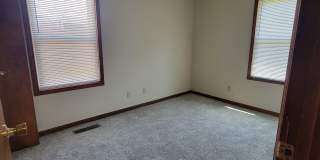 400 East Pearl Street Gallery 1