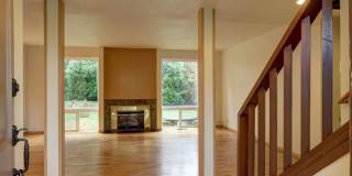 Bright spacious 4-bedroom 2.5 bath home in Bellevue Gallery 4