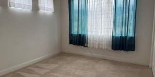 Beautiful 3 bed home with 3 car garage in Indian Hills behind Target Gallery 5