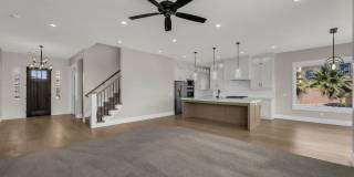 Custom 6 Bedroom Home in Great Location. Gallery 11