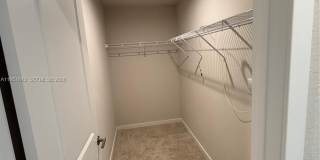 585 NW 11th Ave Gallery 22