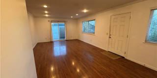 16392 De Anza Gallery 5