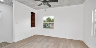 318 N E Street Gallery 4