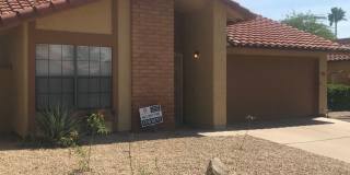 Beautiful 55+ Ahwatukee neighborhood spacious 2/br 2/ba home - Rent Includes membership to Ahwatukee Recreation Center Gallery 1