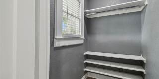 6810 N NAVIN AVENUE Gallery 37