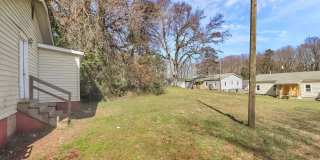 Welcome to your charming new home in the heart of Charlotte! Gallery 29