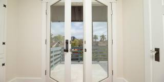 69 W Lynwood Street Gallery 38