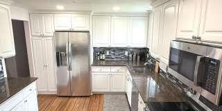 Stunning 4 BR / 3 BA West Beaverton Home with Private Oasis & Sport Court & Move In Special! Gallery 4