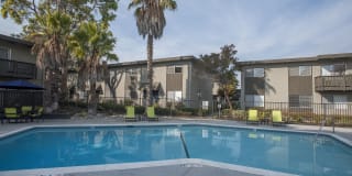 Monterey Townhouse Gallery 8