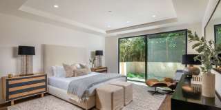 725 N Croft Ave unit: 110 Gallery 8