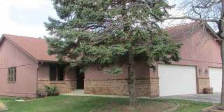 612 Queens Court Gallery 1