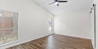 5815 Freemans Farm St Gallery 13