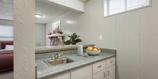 Cedar Ridge Apartments and Townhomes Gallery 29
