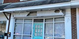 1192 YORKSHIP SQUARE Gallery 3