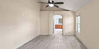 Serene 3 bed 2 bathroom in peaceful neighborhood Gallery 15