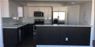 1301 NE Miami Gardens Dr Gallery 1