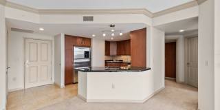 Come live in Penterra Plaza! Gallery 24