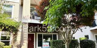 2 Bedroom Plus Office Condo in DuPont! Gallery 1