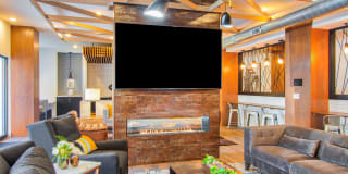 Steelyard Gallery 14