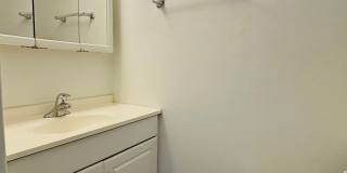 2 Bedroom, 1.5 Bath Townhouse Gallery 3