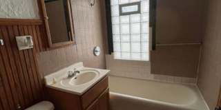 3 Bedroom Single Family Gallery 10