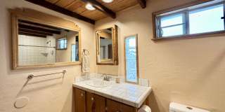 1 Bed + 1 Bath Cottage | Hollywood By the Sea | Unfurnished Gallery 13