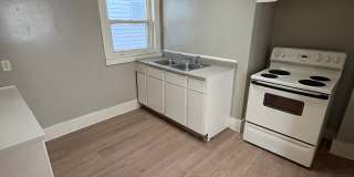 Charming 2-Bedroom Home Near Five Points Gallery 6