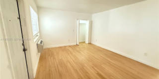 6930 Rue Vendome Gallery 3