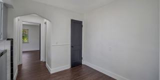 6313 Girard Ave Gallery 8