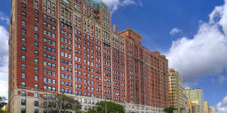 3240 N Lake Shore Drive Gallery 1
