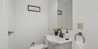 Beautifully remodeled 6 BR, 1.5 Bath brick home on level double-lot in Wilkinsburg! Gallery 12