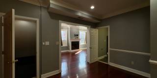 Charming 2Bed/2.5Bath in Washington Vilage - Extra Space in the Basement Gallery 9