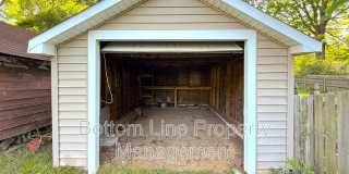 2417 Bay St. Gallery 25