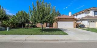 For Rent: 3 bedroom 2 bath Gallery 1