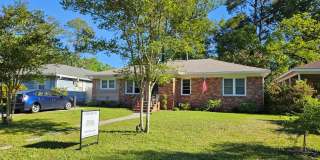 Four Bedroom Ranch St Home in Abercorn Heights - Lamara Heights District Gallery 3