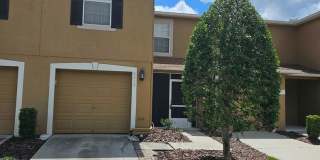 Stunning Fully Renovated Townhouse for rent in Land O' Lakes – Your Dream Home Awaits! Gallery 1
