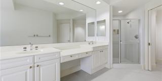 8990 Bay Colony Dr Gallery 19