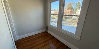 Charming 4bdrm/1.5bth Home Located in Richmond's North Highland Park w/Balcony!! Gallery 37