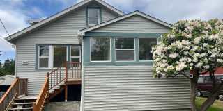 3 Bedroom Greenwood Home! Gallery 1
