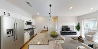 REO Gateway Apartments - 855 S. Washington Ave. Lansing, MI 48910 Gallery 1