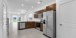 615 NE 1st Terrace Gallery 4