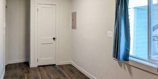 2218 Hoyt Avenue Gallery 8