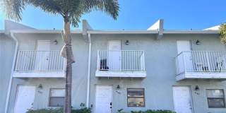 4145 NE 21st Ter Gallery 1